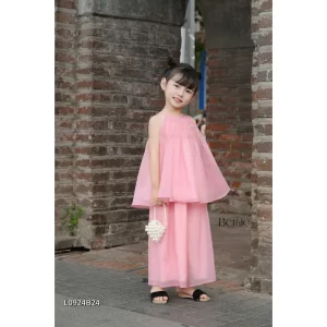 Set yếm xinh xắn dáng xòe cho bé gái hiệu Bernie