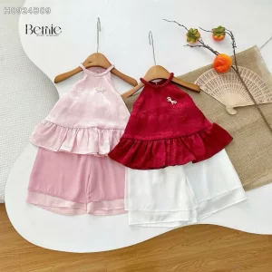 Set yếm gấm cho bé gái kèm quần lụa xuông hiệu Bernie