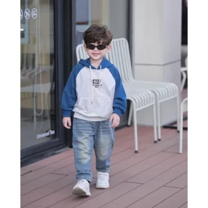 Áo hoodie bé trai màu xanh hiệu Bernie